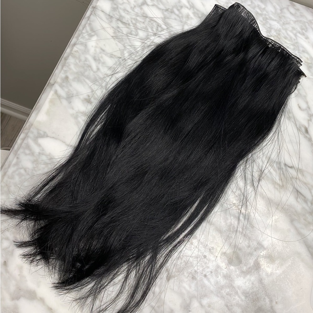 Jz Styles J-tied weft 17” Christina licorice #1 two packs hair extensions black